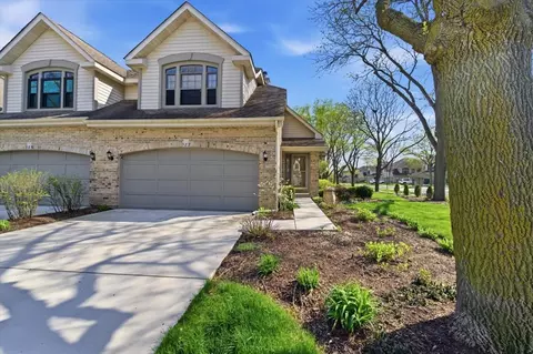 187 Benton Ln, Bloomingdale, IL 60108