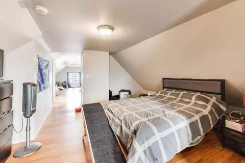 Bedroom - 2955 N Gresham Ave, Chicago, IL 60618 photo 7 of 7