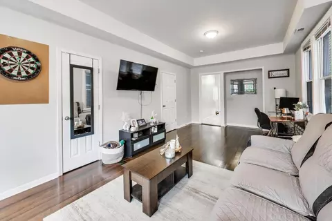 Living - 2955 N Gresham Ave, Chicago, IL 60618 photo 3 of 5