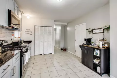 Kitchen - 2955 N Gresham Ave, Chicago, IL 60618 photo 3 of 6
