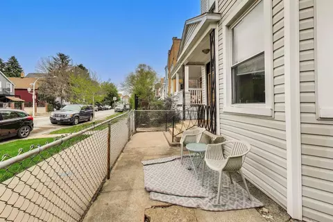 Exterior - 2955 N Gresham Ave, Chicago, IL 60618 photo 5 of 9