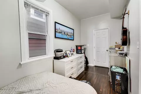 Bedroom - 2955 N Gresham Ave, Chicago, IL 60618 photo 2 of 7