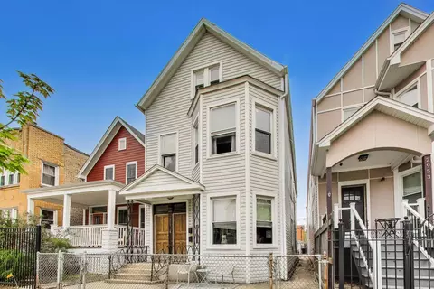 Exterior - 2955 N Gresham Ave, Chicago, IL 60618 photo 3 of 9