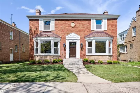 2734 W Fargo Ave, Chicago, IL 60645