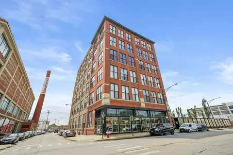 1872 N Clybourn Ave #204, Chicago, IL 60614