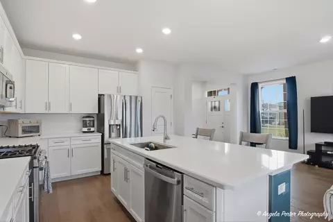 Kitchen - 1213 Draper Rd, Mchenry, IL 60050 photo 1 of 2