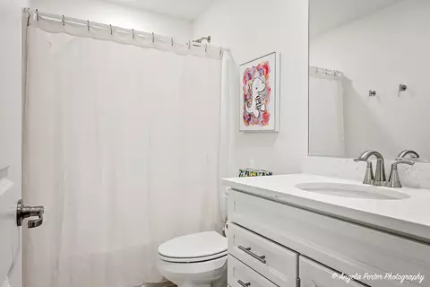 Bath - 1213 Draper Rd, Mchenry, IL 60050 photo 3 of 3