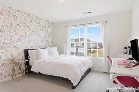 Bedroom - 1213 Draper Rd, Mchenry, IL 60050 photo 2 of 3