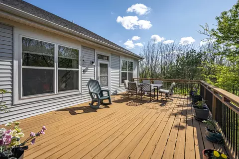 Exterior - 2942 Trillium Ct E, Aurora, IL 60506 photo 6 of 7