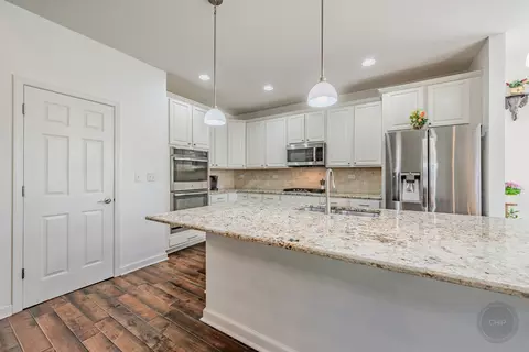 Kitchen - 2942 Trillium Ct E, Aurora, IL 60506 photo 4 of 4