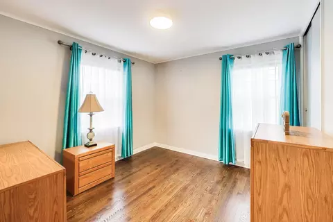 Bedroom - 9529 Monroe Ave, Brookfield, IL 60513 photo 3 of 5