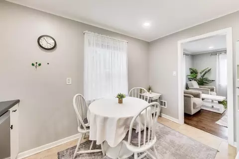 Dining - 9529 Monroe Ave, Brookfield, IL 60513 photo 1 of 2