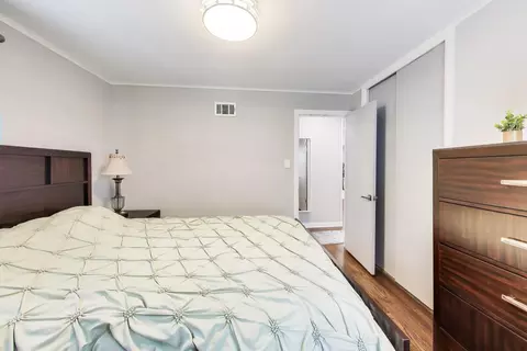 Bedroom - 9529 Monroe Ave, Brookfield, IL 60513 photo 2 of 5
