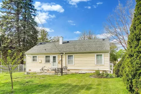Exterior - 9529 Monroe Ave, Brookfield, IL 60513 photo 3 of 3