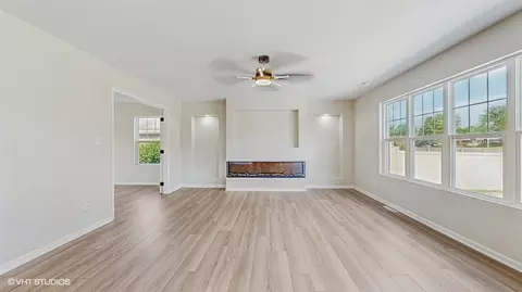 Living - 4942 W Ribbon Dr, Monee, IL 60449 photo 2 of 2