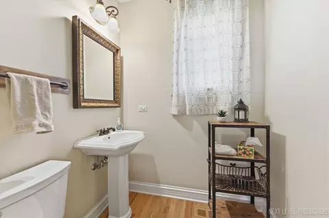 Bath - 534 Walnut St, Batavia, IL 60510 photo 1 of 5