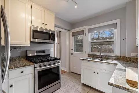 Kitchen - 2310 Brown Ave, Evanston, IL 60201 photo 2 of 2
