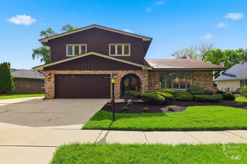 739 Kostner Ave, Matteson, IL 60443