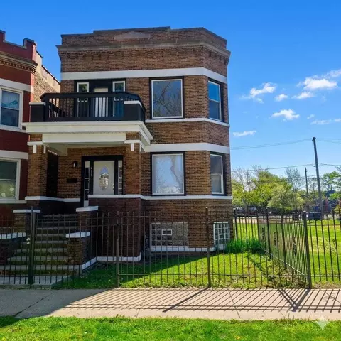 619 N Ridgeway Ave, Chicago, IL 60624