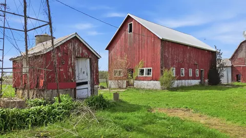 Exterior - 12228 Black Rd, Morrison, IL 61270 photo 6 of 7