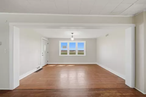 Living - 12228 Black Rd, Morrison, IL 61270 photo 2 of 5
