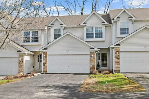 8113 Sierra Woods Ln, Carpentersville, IL 60110