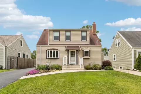 2732 Elder Ln, Franklin Park, IL 60131