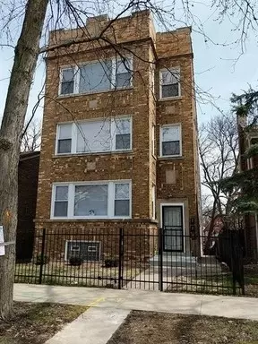 9133 S Essex Ave, Chicago, IL 60617