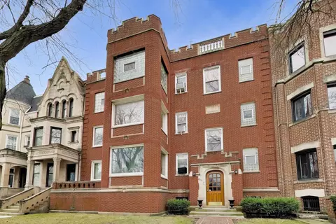 825 E Drexel Sq #2, Chicago, IL 60615