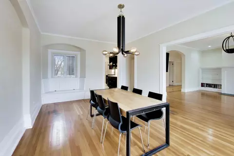 Dining - 825 E Drexel Sq #2, Chicago, IL 60615 photo 1 of 1