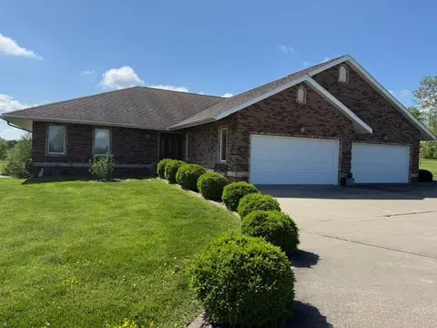 148 Virginia Dr #B, Makanda, IL 62958