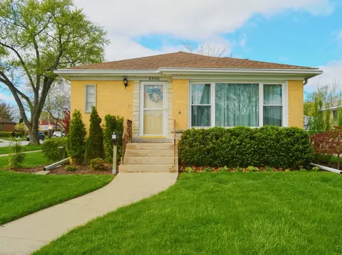 8400 N Osceola Ave, Niles, IL 60714