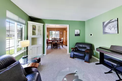 Living - 24851 Michele Dr, Plainfield, IL 60544 photo 3 of 4