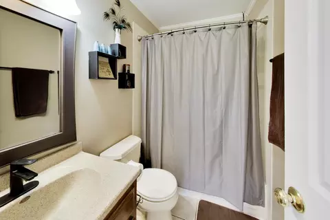 Bath - 24851 Michele Dr, Plainfield, IL 60544 photo 5 of 5