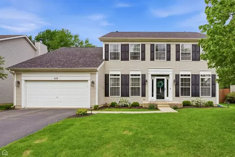 628 Manhattan Cir, Oswego, IL 60543