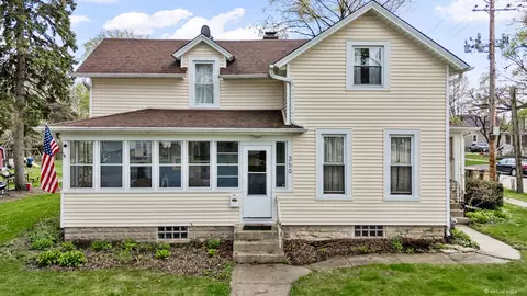 350-352 Harrison St, West Chicago, IL 60185