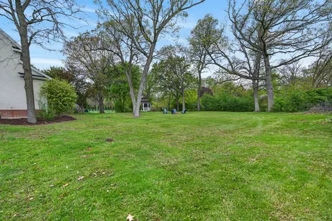 Exterior - 28364 N Lakeview Cir, Mchenry, IL 60051 photo 7 of 7
