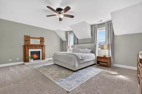 Bedroom - 28364 N Lakeview Cir, Mchenry, IL 60051 photo 1 of 3
