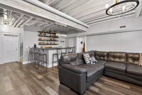 Living - 28364 N Lakeview Cir, Mchenry, IL 60051 photo 4 of 4