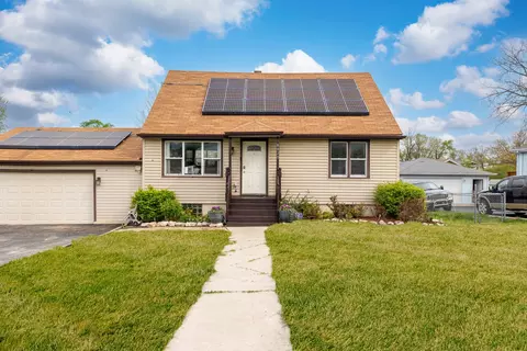 8820 W 85th Pl, Justice, IL 60458
