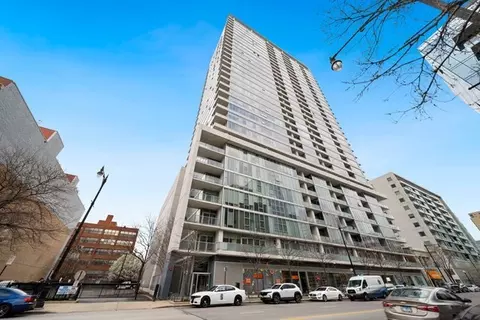 1720 S Michigan Ave #401, Chicago, IL 60616
