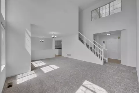 Living - 1137 Longford Rd, Bartlett, IL 60103 photo 3 of 4