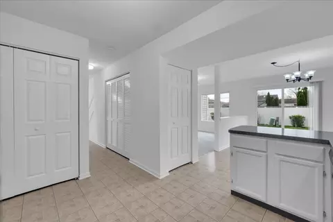 Entry Way - 1137 Longford Rd, Bartlett, IL 60103 photo 2 of 2