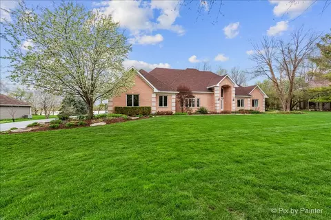Exterior - 4 Mohawk Dr, South Barrington, IL 60010 photo 10 of 11