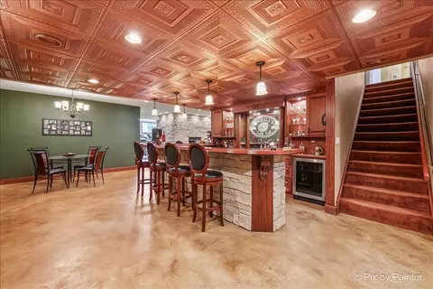 Dining - 4 Mohawk Dr, South Barrington, IL 60010 photo 5 of 7