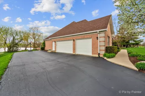 Exterior - 4 Mohawk Dr, South Barrington, IL 60010 photo 8 of 11