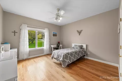 Bedroom - 4 Mohawk Dr, South Barrington, IL 60010 photo 5 of 7