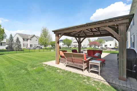 2140 Edgartown Ln, Hoffman Estates, IL 60192 photo 38