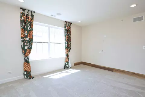 2140 Edgartown Ln, Hoffman Estates, IL 60192 photo 22
