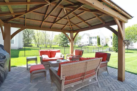 2140 Edgartown Ln, Hoffman Estates, IL 60192 photo 37
